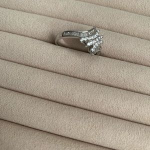 Cocktail ring! Gorgeous Sterling Silver Ring